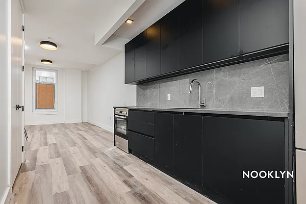Rented by Nooklyn NYC LLC | media 24