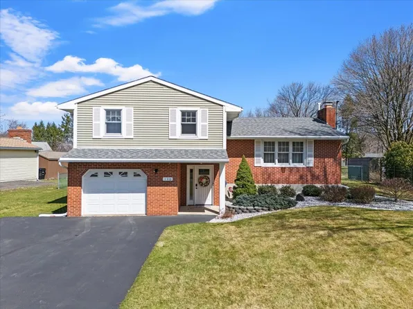 130 Elaine Dr, Binghamton, NY 13905