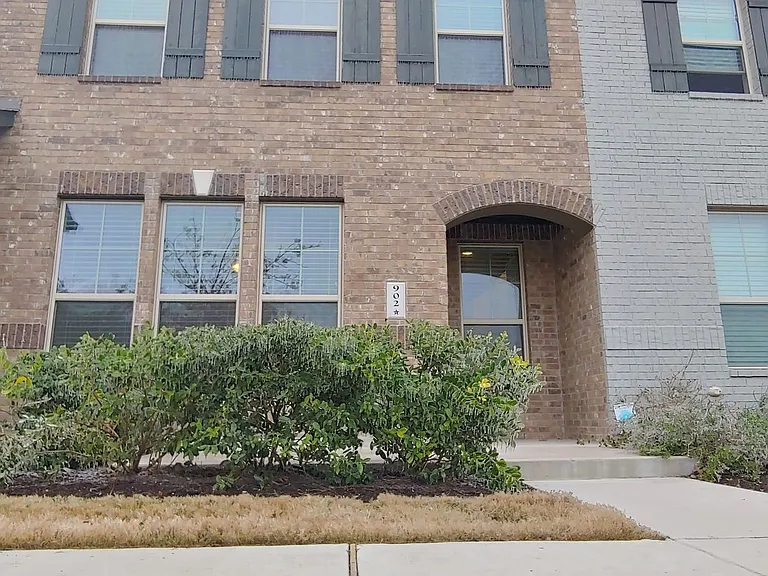 7220 Wyoming Springs Dr #902 — Photo 1