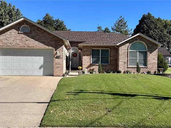 914 N Rapp Ave, Columbia, IL 62236