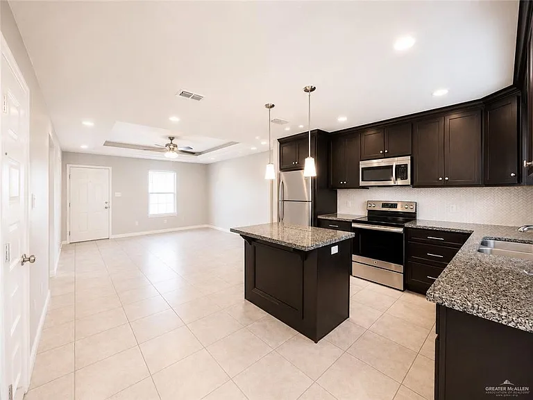 205 Teak Dr #3 — Photo 5