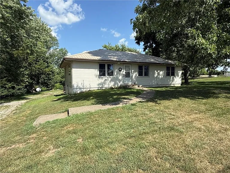 14701 Tillman Rd — Photo 6