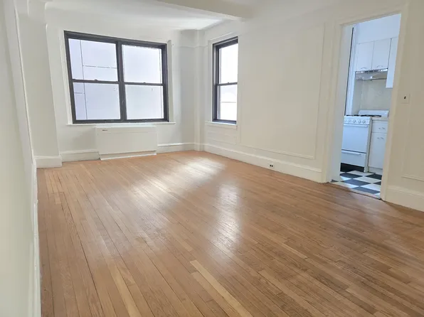 162 West 56th Street 1202 image 4 of 4