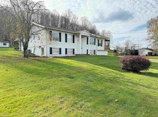 228 Hickory Dr, Jane Lew, WV 26378