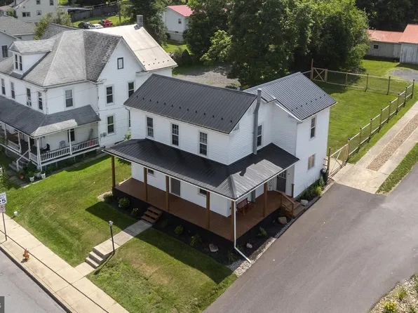 544 E Freedom Ave, Burnham, PA 17009