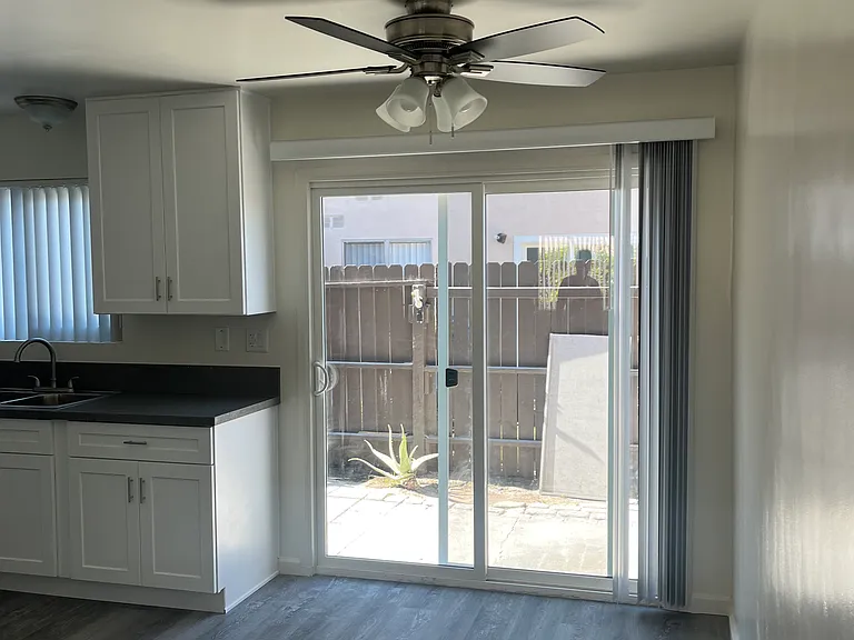 137 N Stanford Ave #D — Photo 6