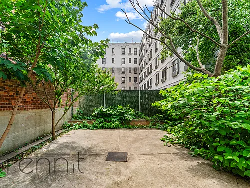 728A Rogers Ave #1 Photo 1