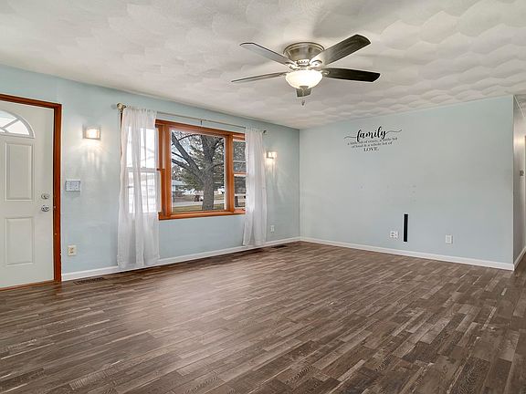 3rd image of 5778 Colleen Ave