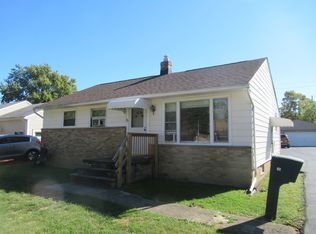 82 Best St, Bedford, OH 44146