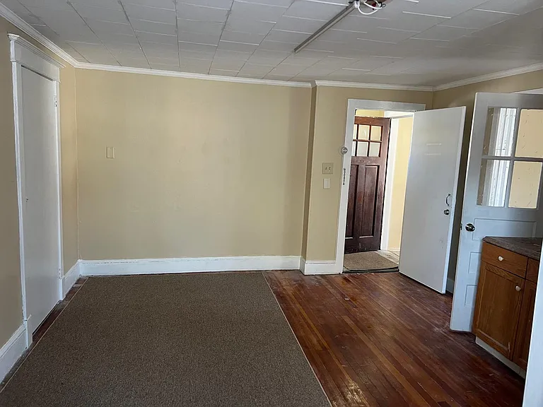 43 Cottage St #1 — Photo 4