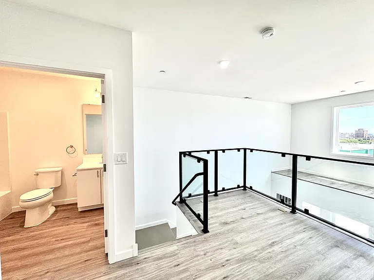 915 N Broad St #608 — Photo 7