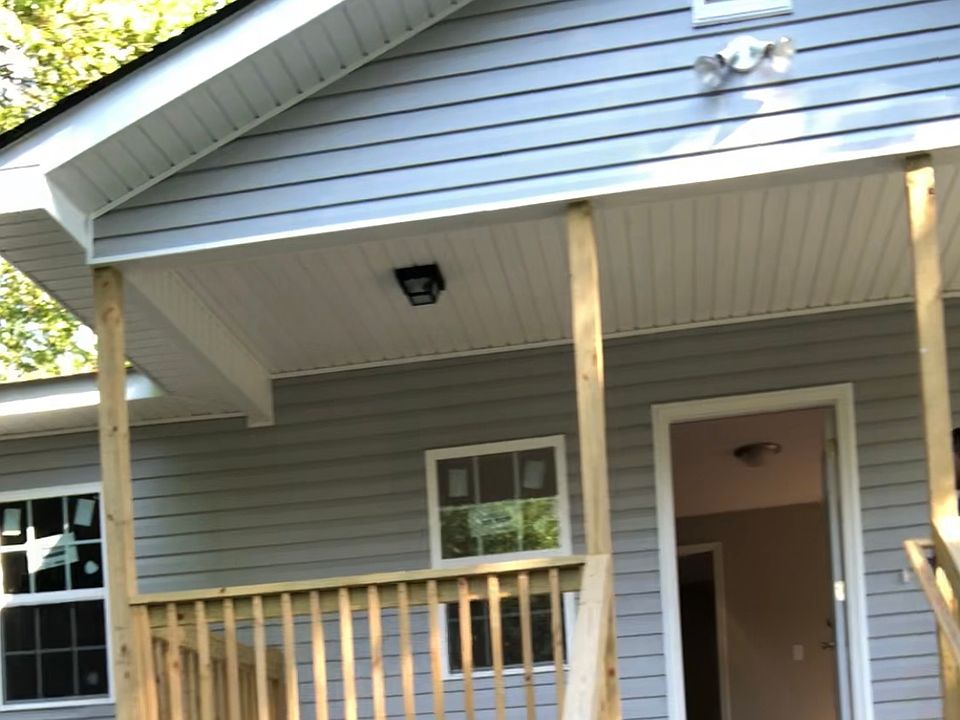 1st image of 1092 Cloverdale St SE