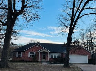 5808 Quail Meadows Dr, Poplar Bluff, MO 63901