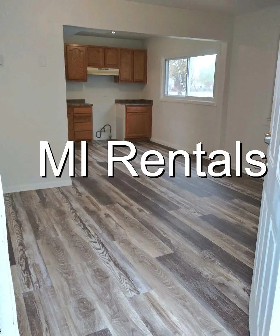 2 bed, 900 sqft, $1,000 — Photo 3