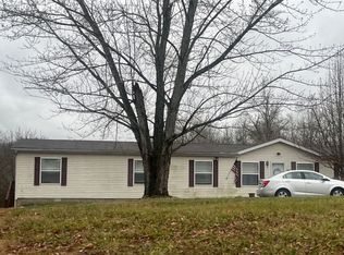 3027 Palmyra Rd, Palmyra, TN 37142