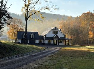 86 Valley Lake Dr, Mineral Bluff, GA 30559