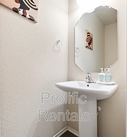6800 Mustang Creek Rd — Photo 25