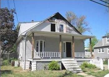 2nd image of 108 Eugenia Ave