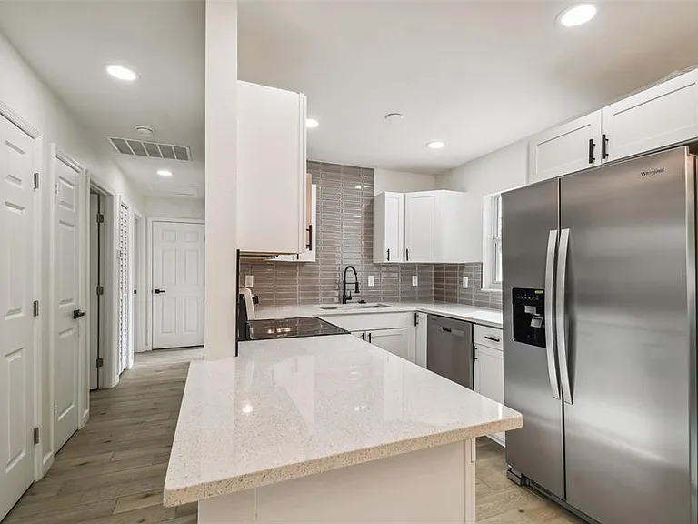 6408 Yosemite Dr — Photo 13