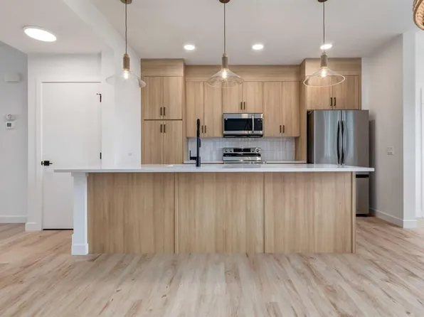 343 E Heartwood Grv SE, Calgary, AB T3S 0S6