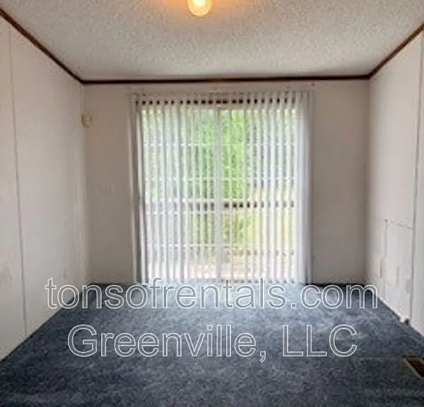112 Acorn Trl — Photo 14