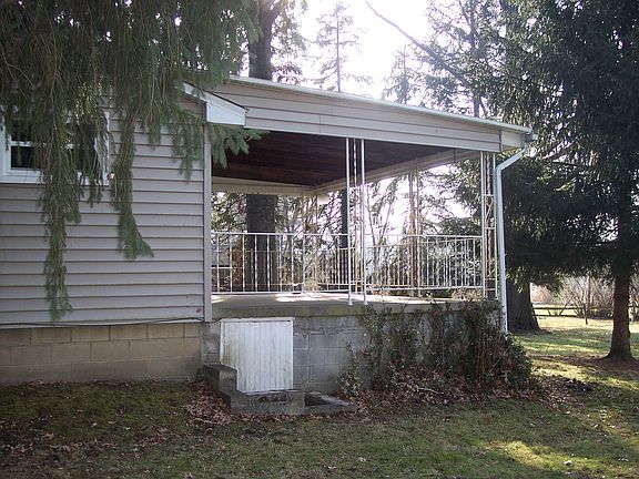 2nd image of 535 Stewart Ave