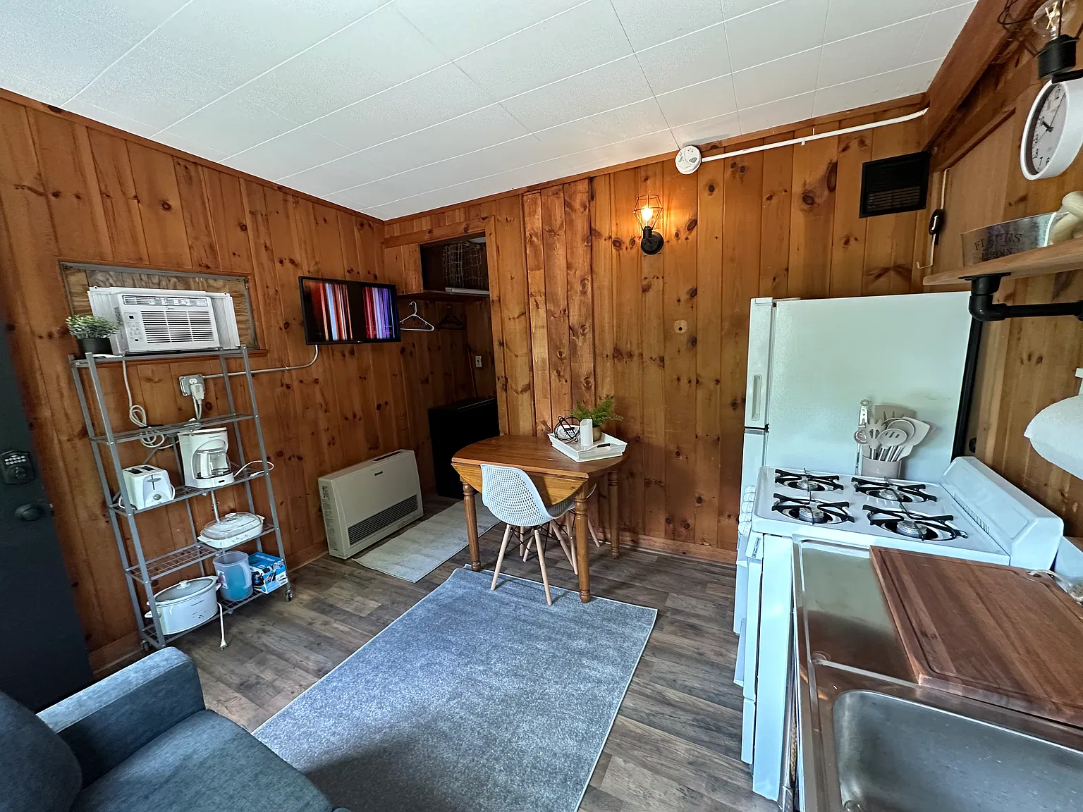 1 bed, 300 sqft, $1,425 — Photo 3