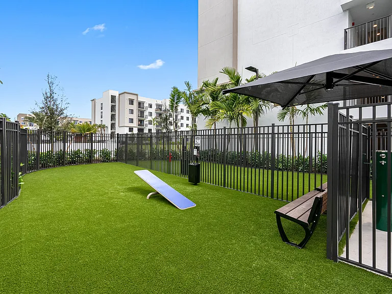 Caroline Golden Glades — Photo 32