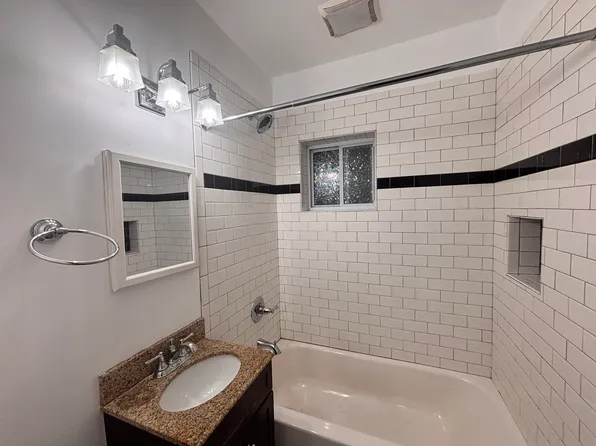 1340 W 65th St APT 4, Cleveland, OH 44102