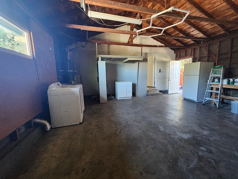 2270 Yucca St — Photo 20