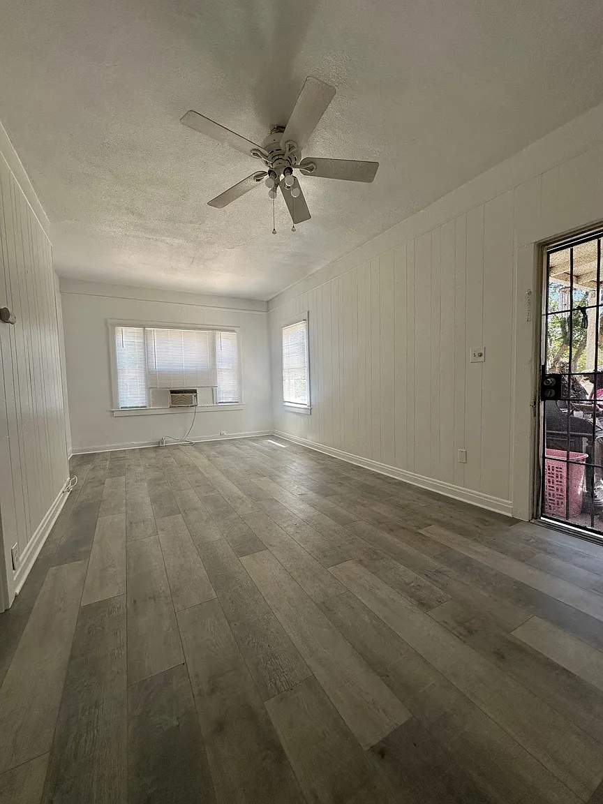 3305 Cypress St #1 photo 1