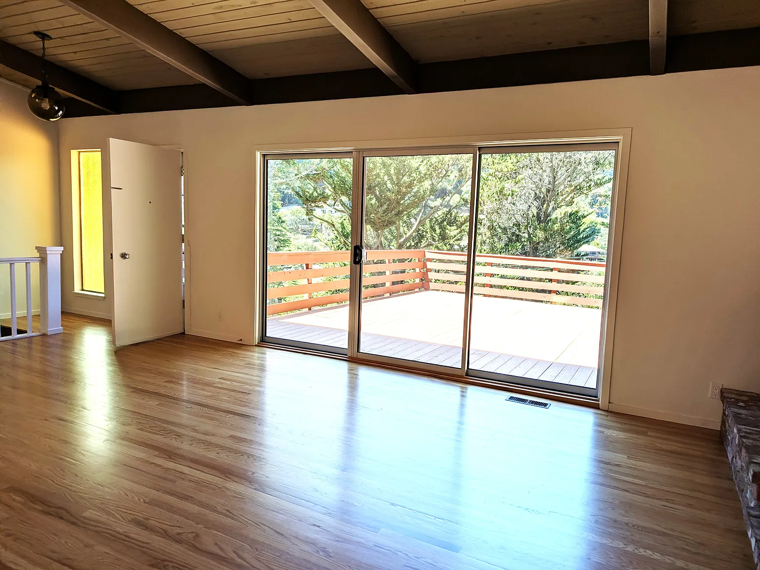 141 Stetson Ave — Photo 3