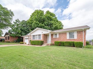 7833 E 22nd St, Tulsa, OK 74129