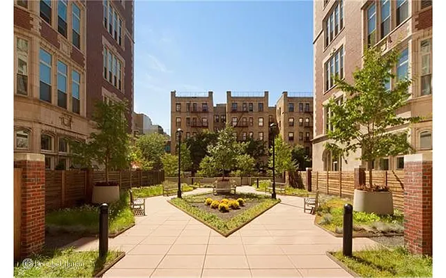 Sold by Douglas Elliman | media 21