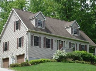 32 Scribner Rd, Raymond, NH 03077