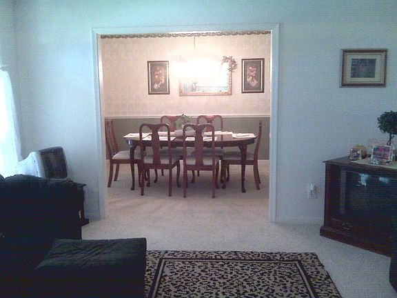 2nd image of 1405 Creekview Dr