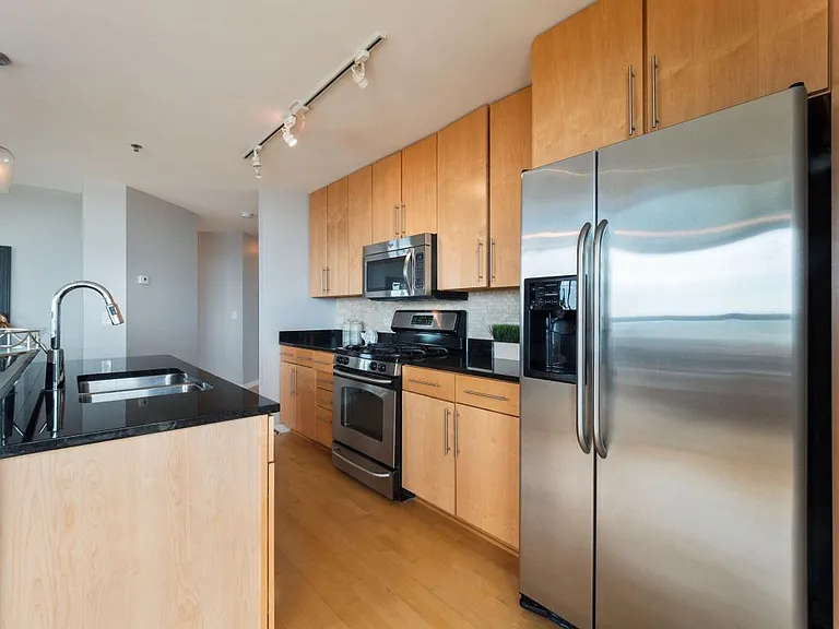 929 Portland Ave #2405 — Photo 9