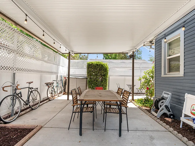 1114 E Wilson Ave S — Photo 18