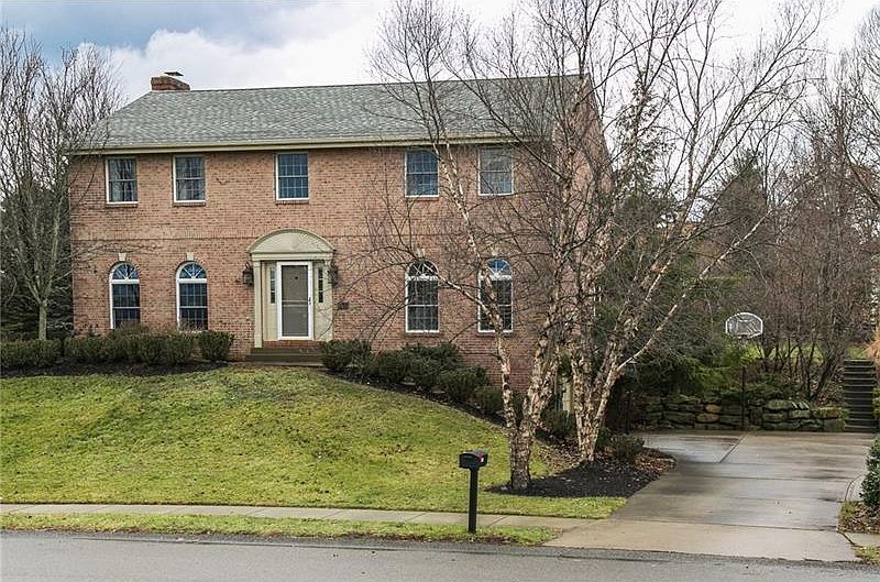 1st image of 10112 Woodbury Dr