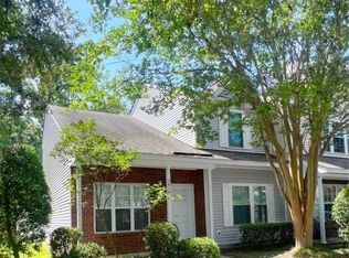 7918 Shadow Oak Dr, North Charleston, SC 29406