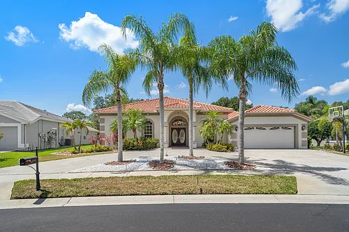 1024 Hagen Dr Photo 1