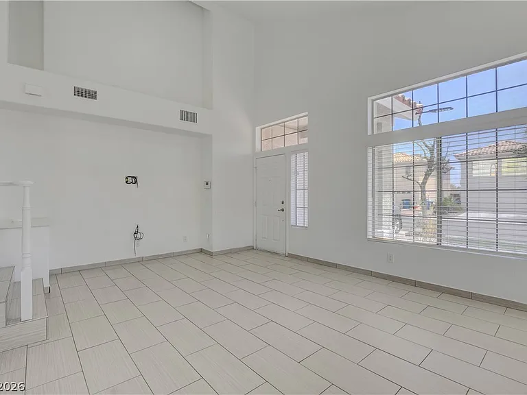 3557 Sedwick Dr — Photo 8