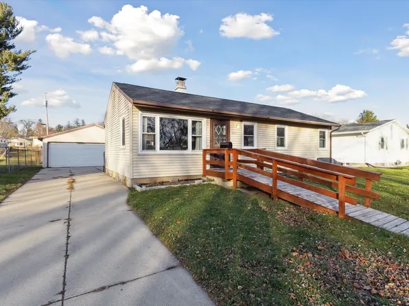 2008 Purvis Ave, Janesville, WI 53548