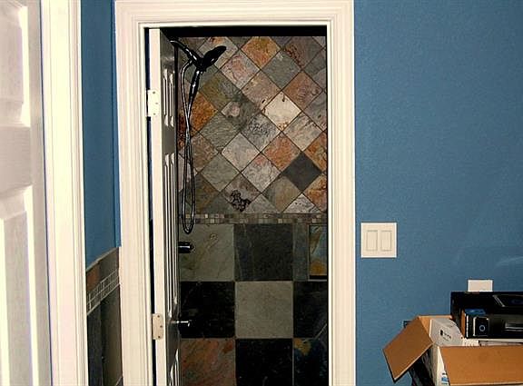 5th image of 621 Avinell Dr
