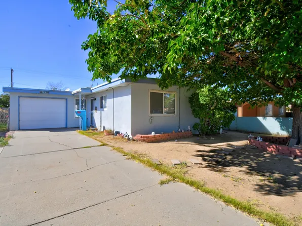 137 Conchas St NE, Albuquerque, NM 87123