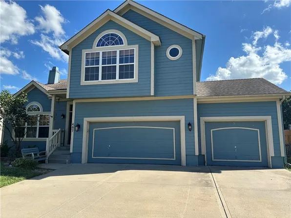 407 Shannon Ave, Smithville, MO 64089