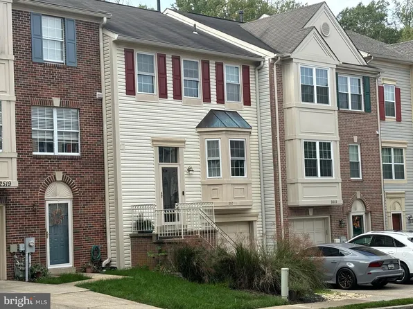 2517 Smoketree Ln, Crofton, MD 21114