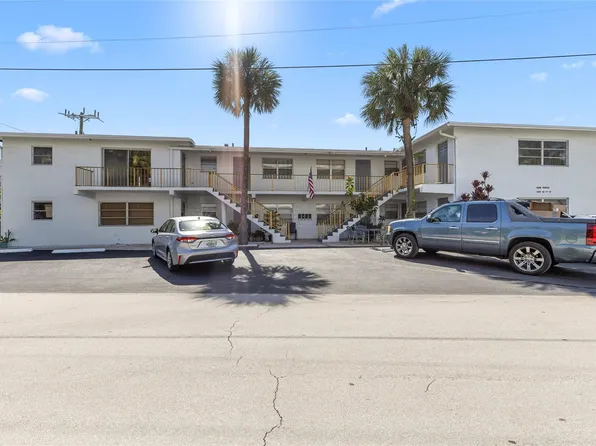 1907 NE 4th Street #4, Deerfield Beach, FL 33441