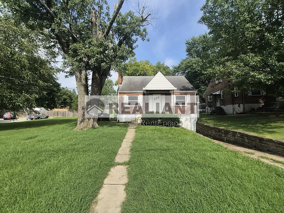 63 Eastern Ave