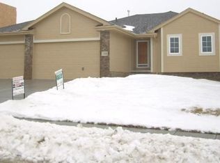 19345 Blaine St, Omaha, NE 68135